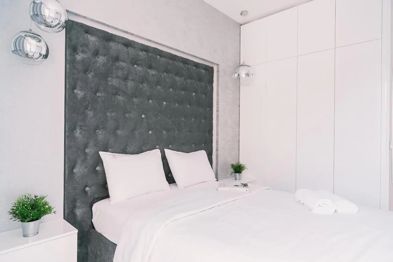 ***  Warsaw Aparthotel 폴란드